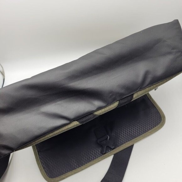 SOLD NWOT Samsonite Modern Utility Messenger Bag Laptop Green - Picture 4 of 13